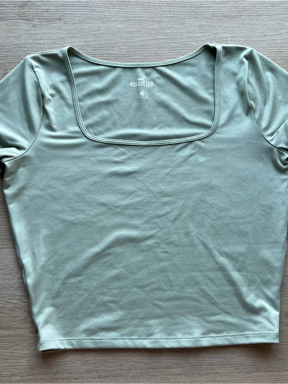 Hollister Women's Mint Square-Neck Tee